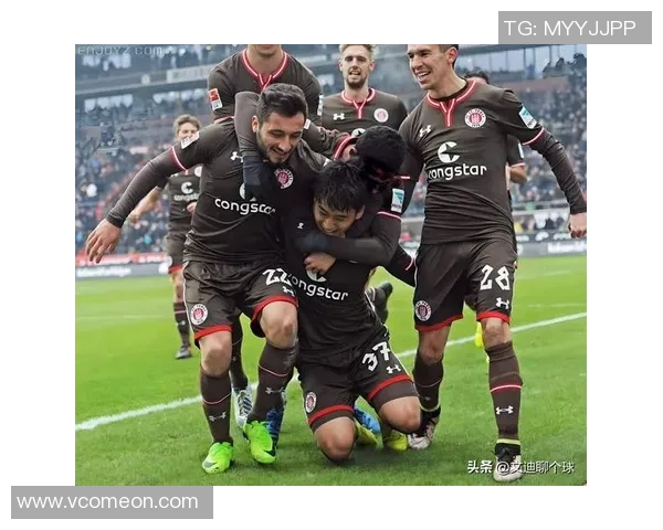 阿拉斯克与圣塔科罗马的精彩对决揭示足球魅力与激情的碰撞