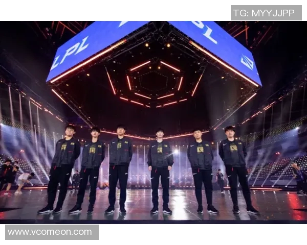 RNG战队的荣耀之路:从默默无闻到巅峰对决的奋斗历程 RNG战队的荣耀之路:从默默无闻到巅峰对决的奋斗历程