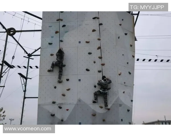 杭州攀岩队战术探讨：聚焦攀岩技术与团队协作的完美结合