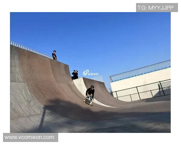 滑板灵活性大比拼杭州滑板队荣获第五名佳绩