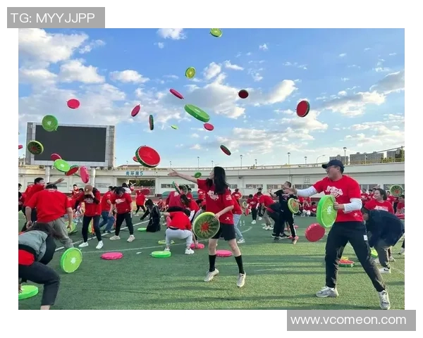 对话杨强:探索飞盘运动的魅力与挑战之旅 对话杨强:探索飞盘运动的魅力与挑战之旅